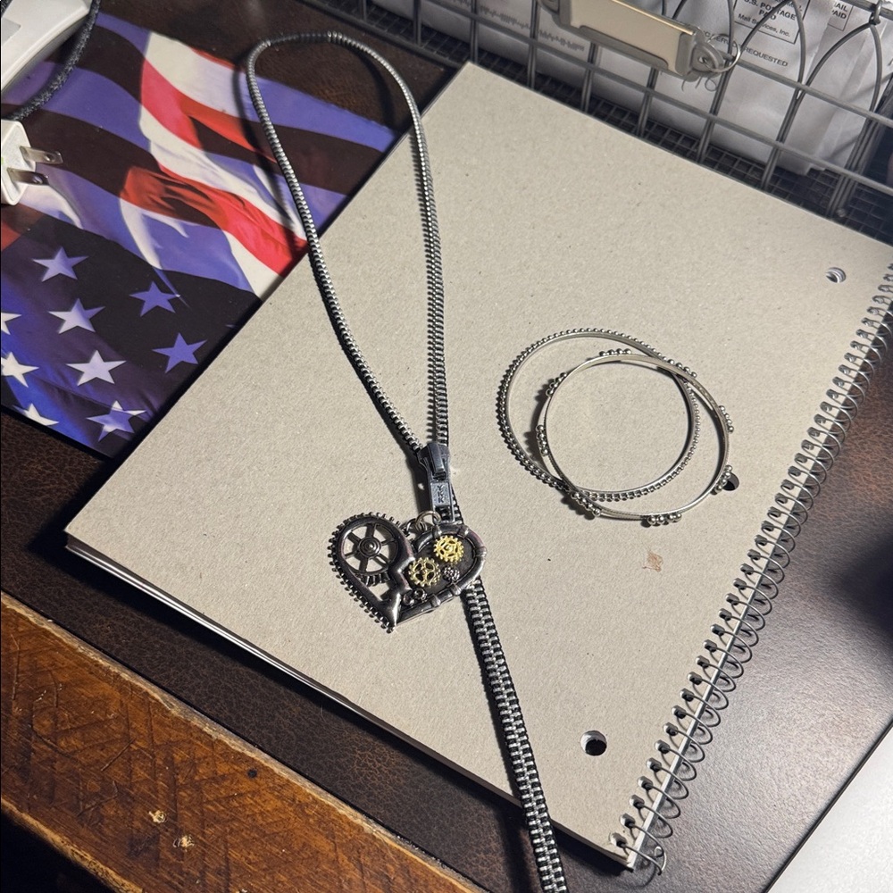 Silver Heart and Gear Jewelry Set 19” long